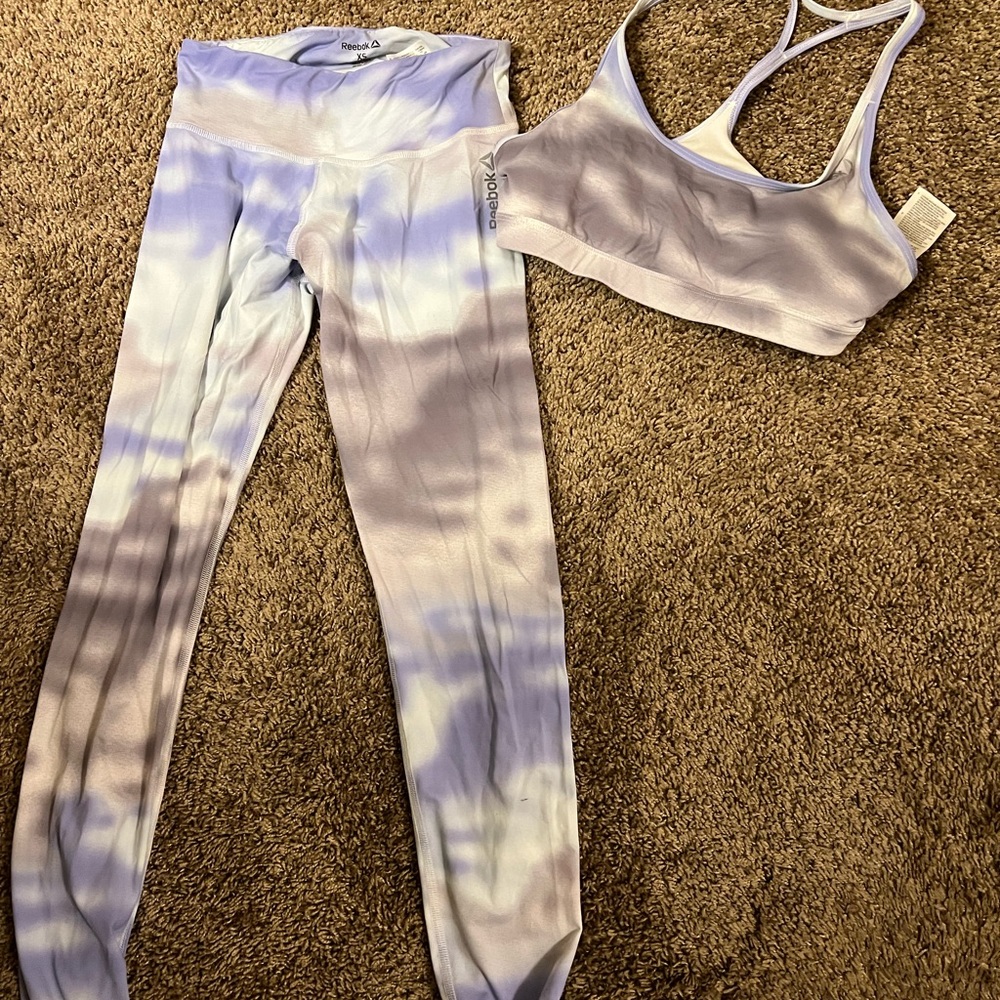 Reebok XS Matching bra and leggings